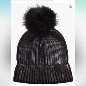 Peloton standard shine Pom beanie